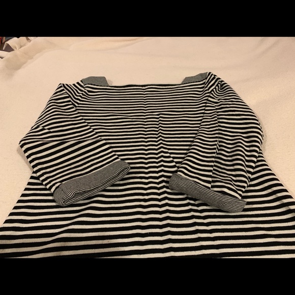 Coldwater Creek 3/4 sleeve top - Picture 1 of 3